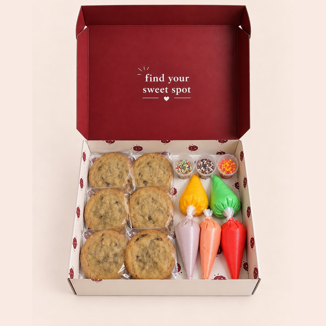 Cookie Art box with six cookies, icing bags and sprinkles